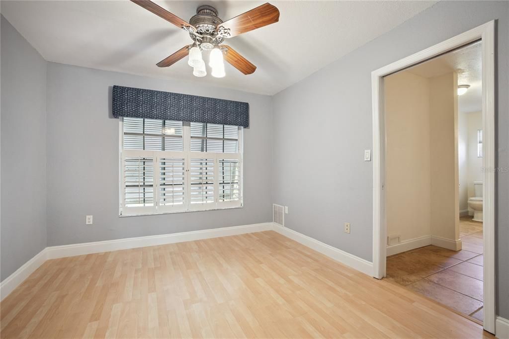 For Sale: $499,000 (4 beds, 2 baths, 3532 Square Feet)