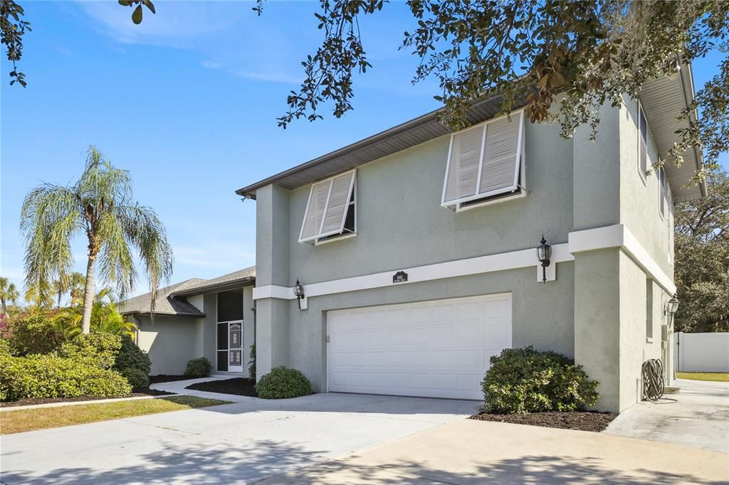 For Sale: $499,000 (4 beds, 2 baths, 3532 Square Feet)