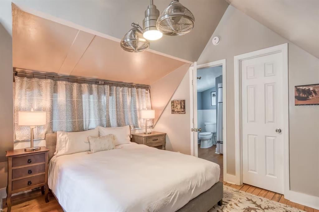For Sale: $949,000 (3 beds, 0 baths, 2068 Square Feet)