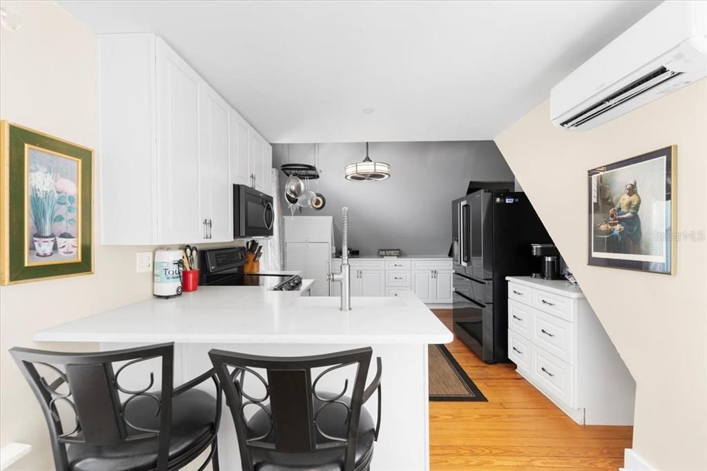 For Sale: $949,000 (3 beds, 0 baths, 2068 Square Feet)