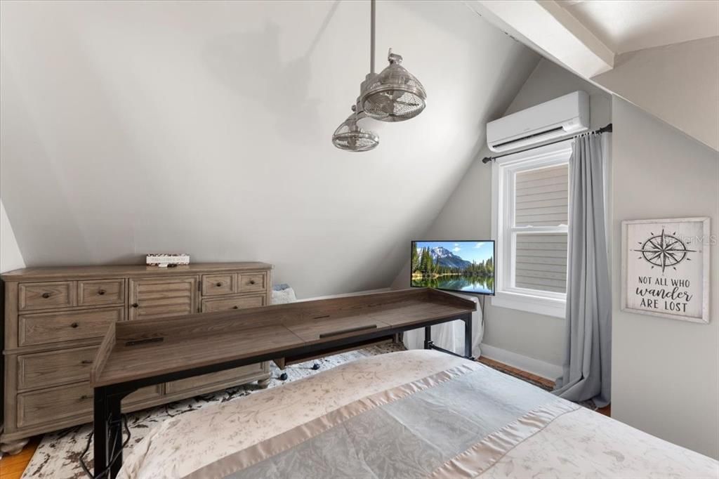 For Sale: $949,000 (3 beds, 0 baths, 2068 Square Feet)