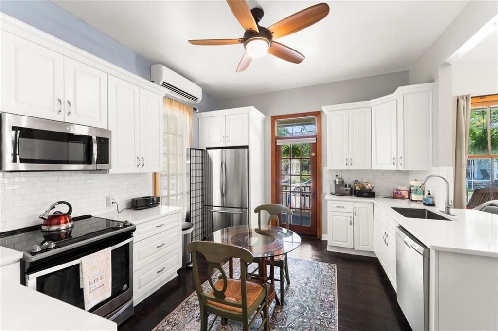 For Sale: $949,000 (3 beds, 0 baths, 2068 Square Feet)