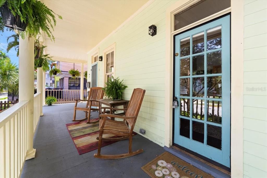 For Sale: $949,000 (3 beds, 0 baths, 2068 Square Feet)