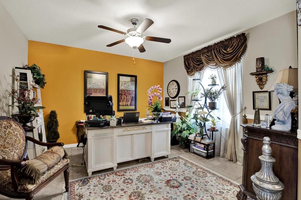 For Rent: $2,600 (4 beds, 2 baths, 2612 Square Feet)