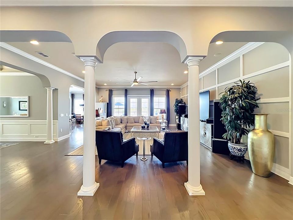 For Sale: $1,385,000 (4 beds, 3 baths, 3495 Square Feet)