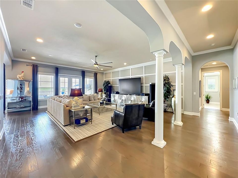 For Sale: $1,385,000 (4 beds, 3 baths, 3495 Square Feet)