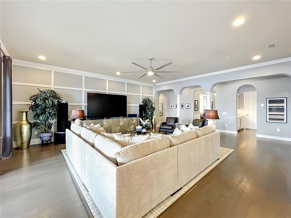 For Sale: $1,385,000 (4 beds, 3 baths, 3495 Square Feet)