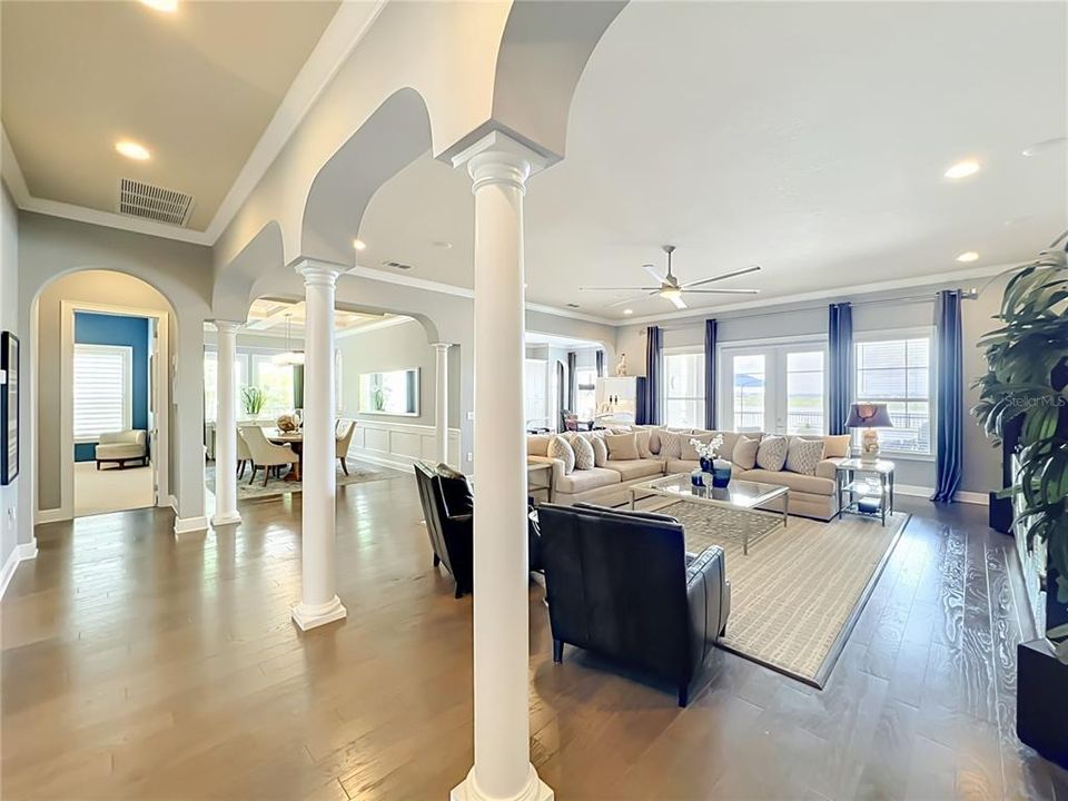 For Sale: $1,385,000 (4 beds, 3 baths, 3495 Square Feet)