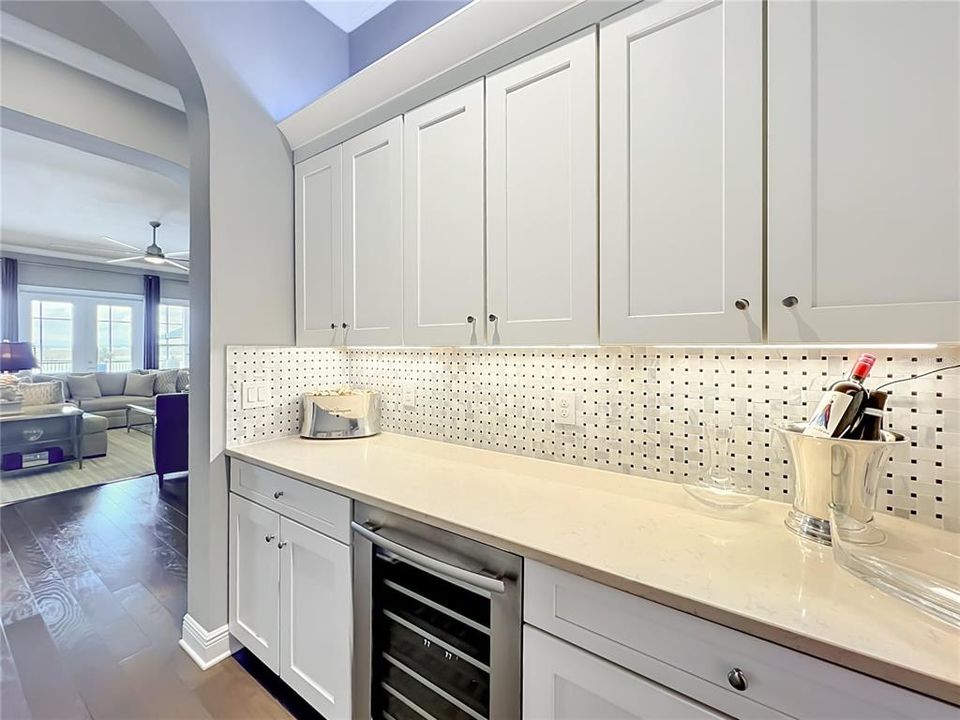For Sale: $1,385,000 (4 beds, 3 baths, 3495 Square Feet)