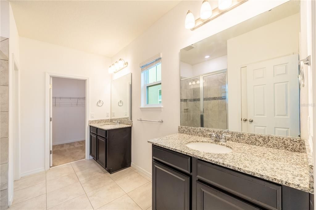 For Sale: $457,900 (3 beds, 2 baths, 1838 Square Feet)