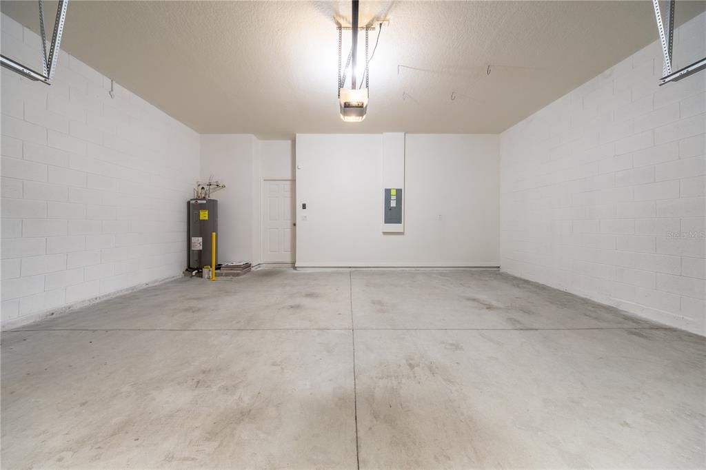 For Sale: $457,900 (3 beds, 2 baths, 1838 Square Feet)