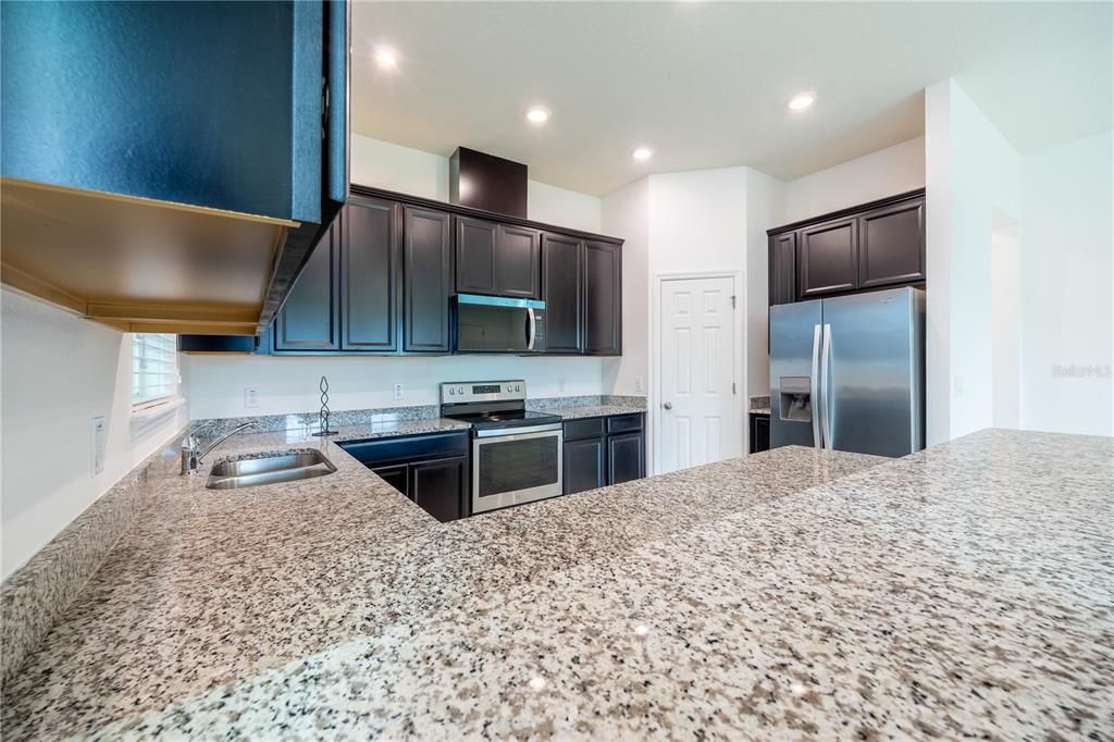 For Sale: $457,900 (3 beds, 2 baths, 1838 Square Feet)