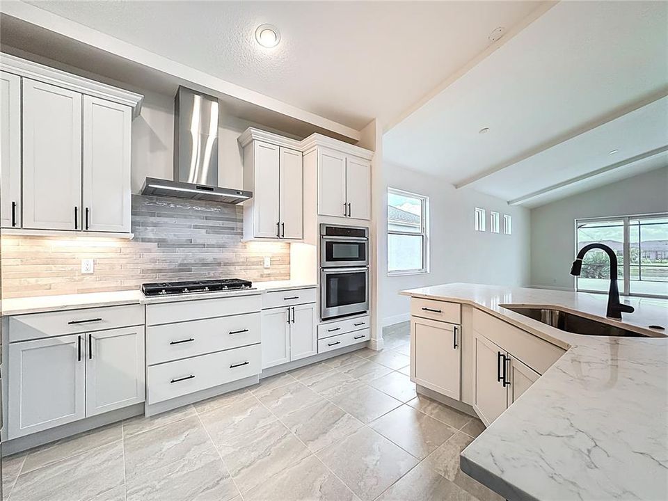 For Sale: $782,990 (3 beds, 2 baths, 2159 Square Feet)