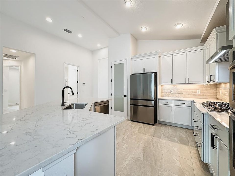 For Sale: $782,990 (3 beds, 2 baths, 2159 Square Feet)