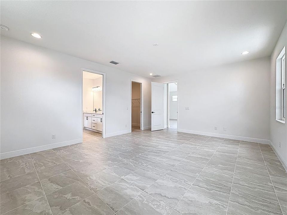 For Sale: $782,990 (3 beds, 2 baths, 2159 Square Feet)