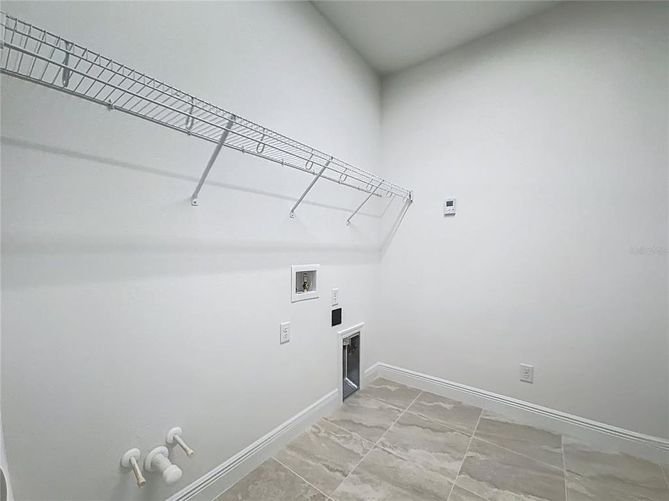 For Sale: $782,990 (3 beds, 2 baths, 2159 Square Feet)