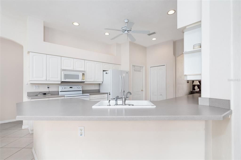 For Sale: $499,000 (3 beds, 2 baths, 2668 Square Feet)