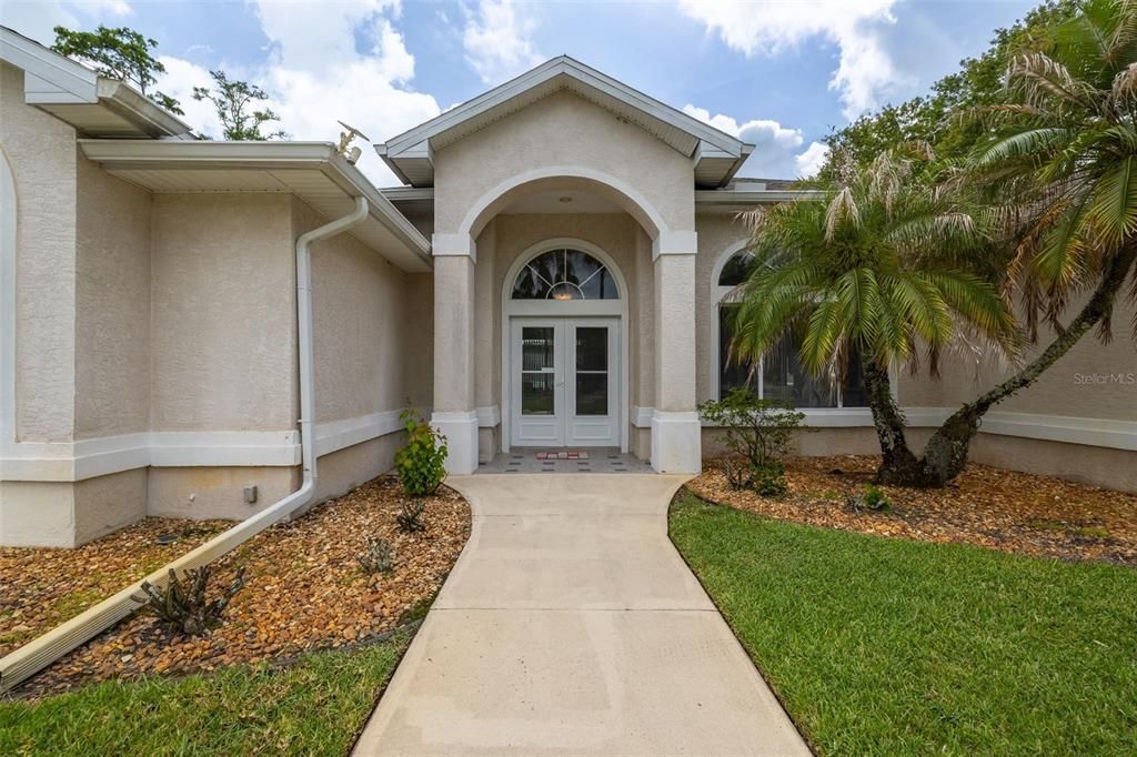 For Sale: $499,000 (3 beds, 2 baths, 2668 Square Feet)