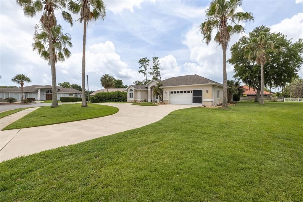 For Sale: $499,000 (3 beds, 2 baths, 2668 Square Feet)