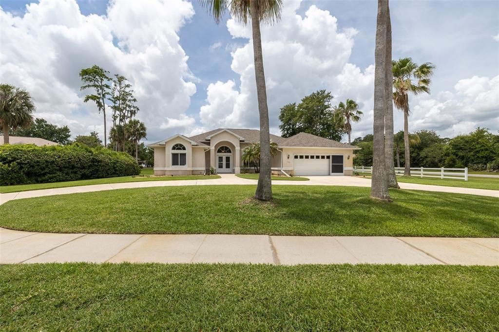 For Sale: $499,000 (3 beds, 2 baths, 2668 Square Feet)