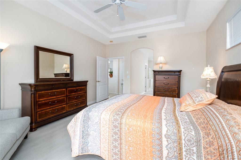For Sale: $499,000 (3 beds, 2 baths, 2668 Square Feet)