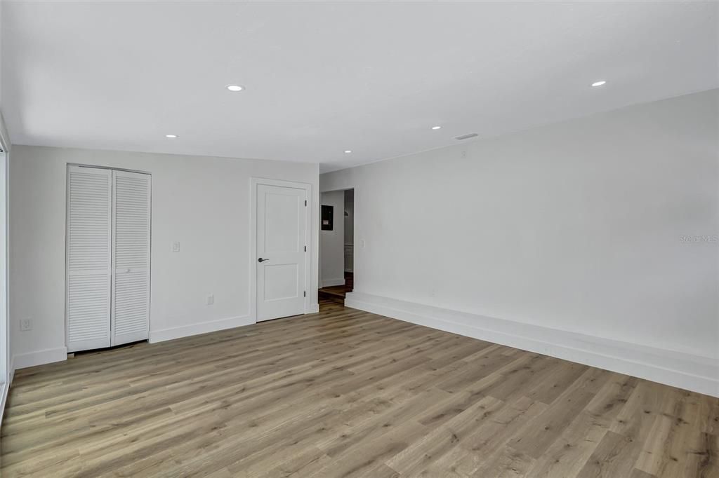 For Sale: $699,000 (4 beds, 2 baths, 1856 Square Feet)