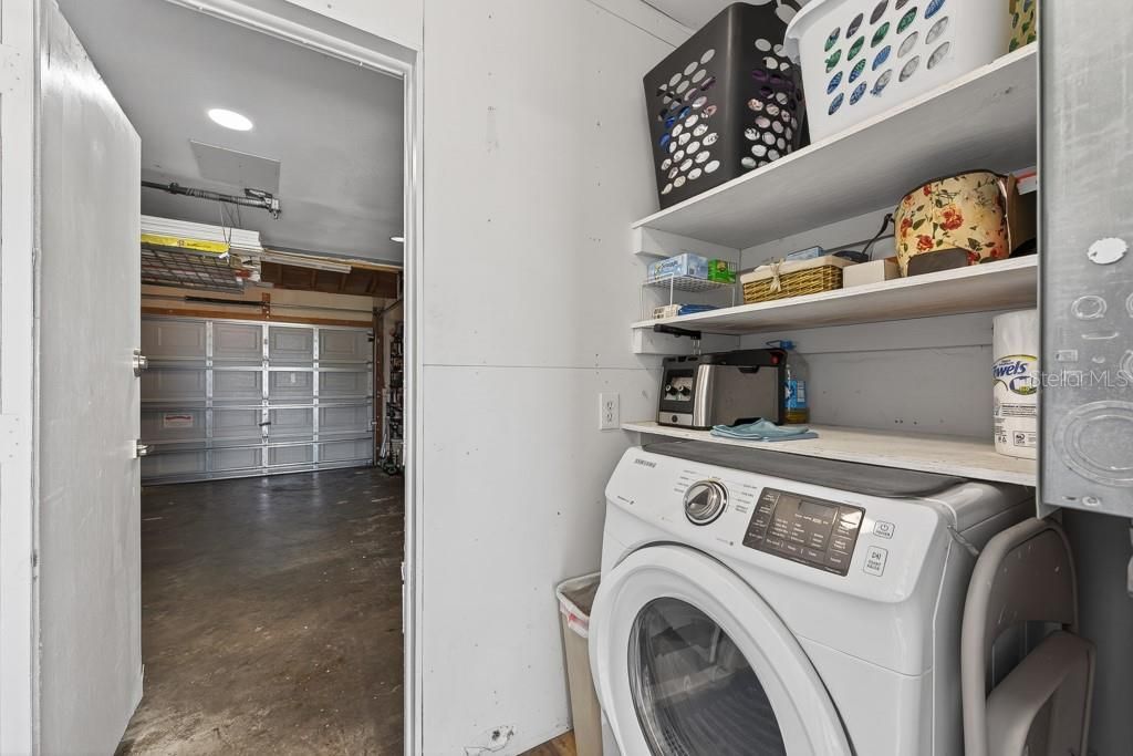 Active With Contract: $600,000 (3 beds, 2 baths, 1494 Square Feet)