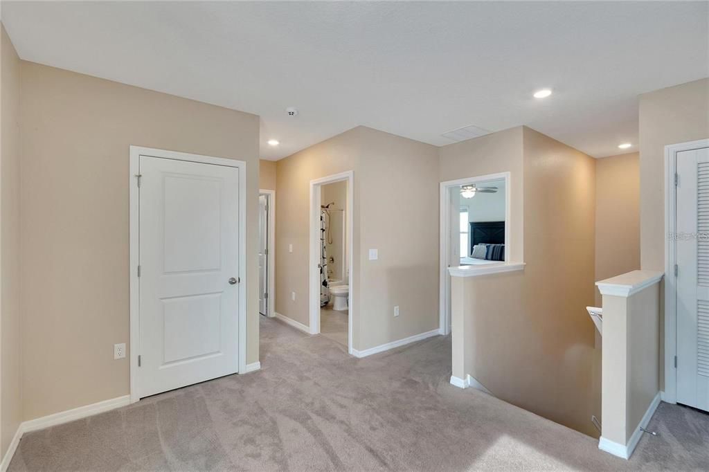 For Rent: $3,000 (4 beds, 2 baths, 2328 Square Feet)