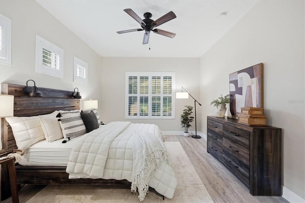 For Sale: $599,000 (2 beds, 2 baths, 1578 Square Feet)
