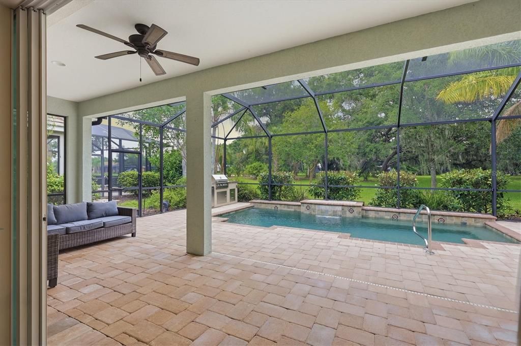 For Sale: $599,000 (2 beds, 2 baths, 1578 Square Feet)