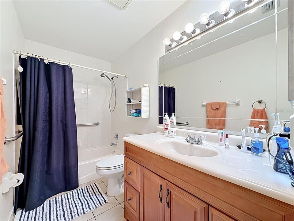 For Sale: $234,900 (2 beds, 2 baths, 1396 Square Feet)