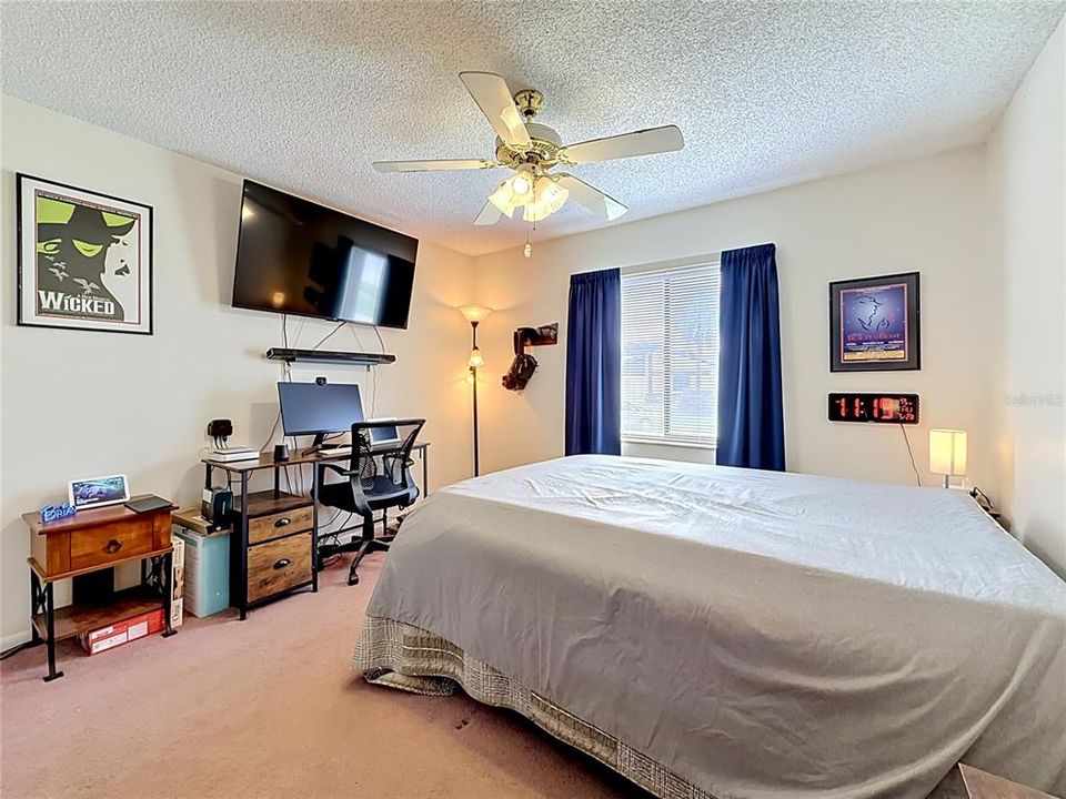 For Sale: $234,900 (2 beds, 2 baths, 1396 Square Feet)