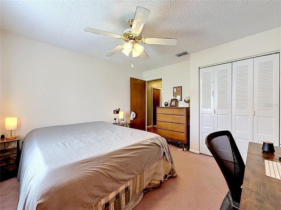 For Sale: $234,900 (2 beds, 2 baths, 1396 Square Feet)