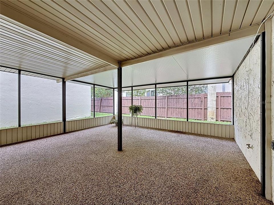For Sale: $234,900 (2 beds, 2 baths, 1396 Square Feet)