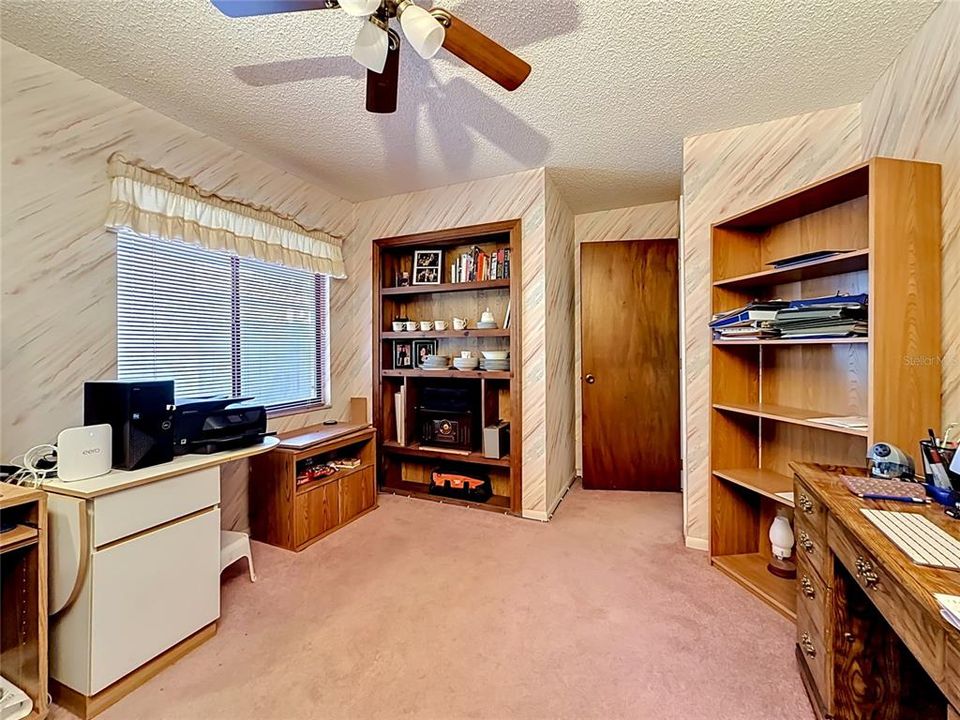 For Sale: $234,900 (2 beds, 2 baths, 1396 Square Feet)