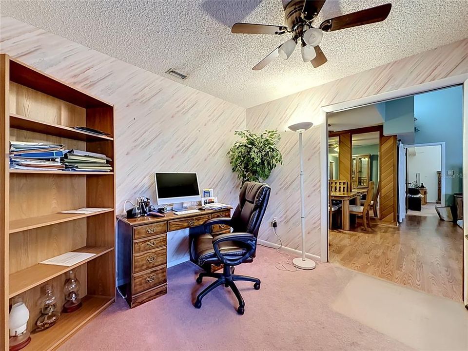 For Sale: $234,900 (2 beds, 2 baths, 1396 Square Feet)