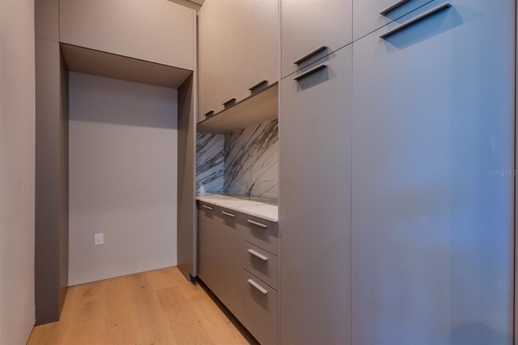 En Venta: $10,200,000 (6 camas, 8 baños, 6457 Pies cuadrados)