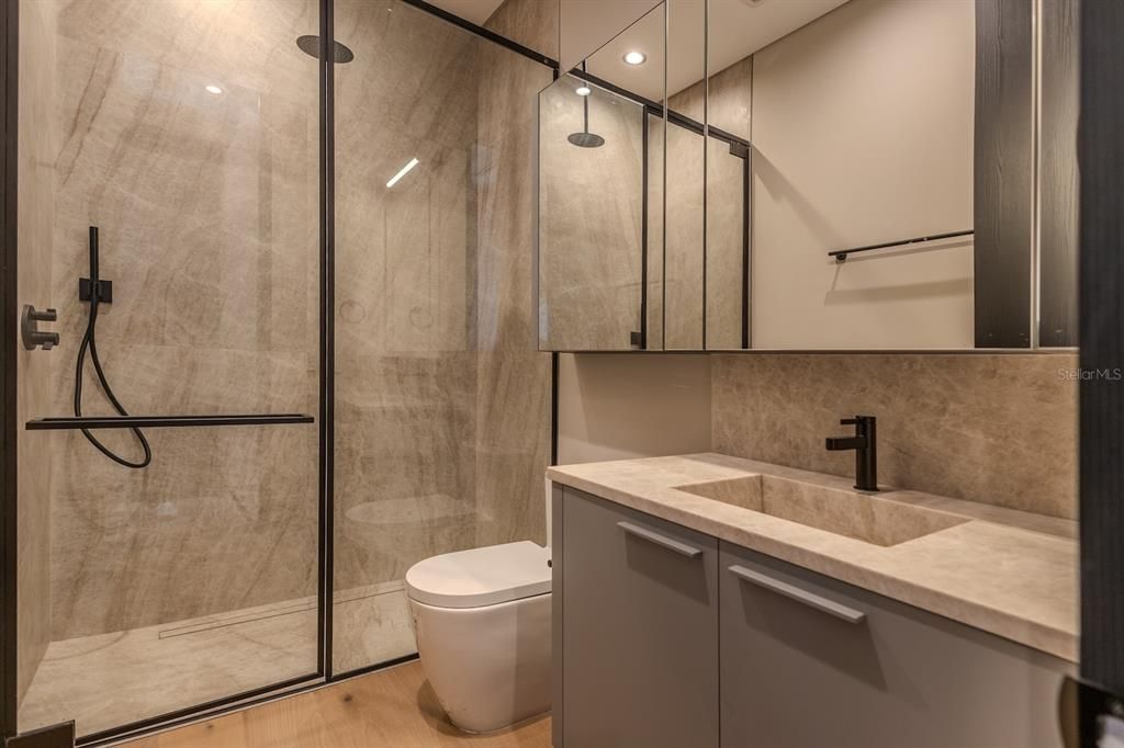 En Venta: $10,200,000 (6 camas, 8 baños, 6457 Pies cuadrados)