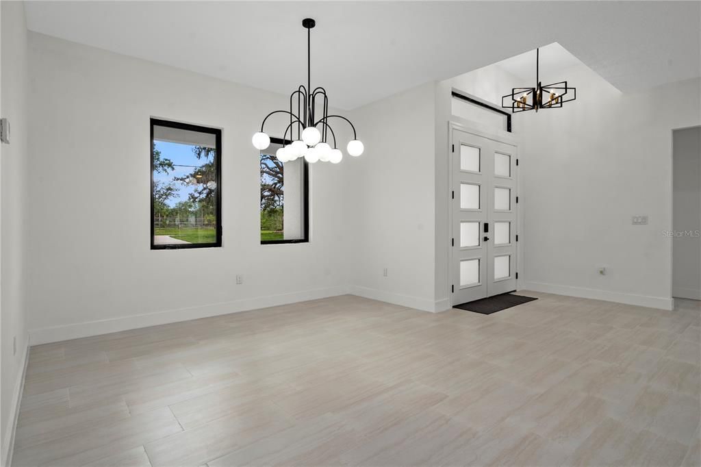 En Venta: $939,900 (4 camas, 3 baños, 3423 Pies cuadrados)