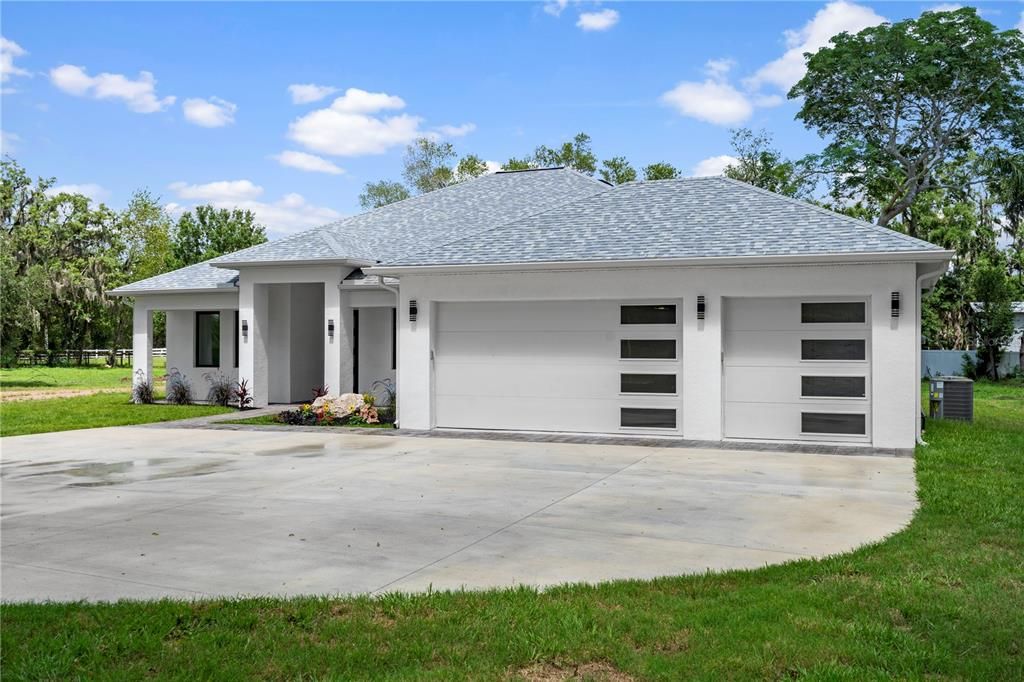 En Venta: $939,900 (4 camas, 3 baños, 3423 Pies cuadrados)