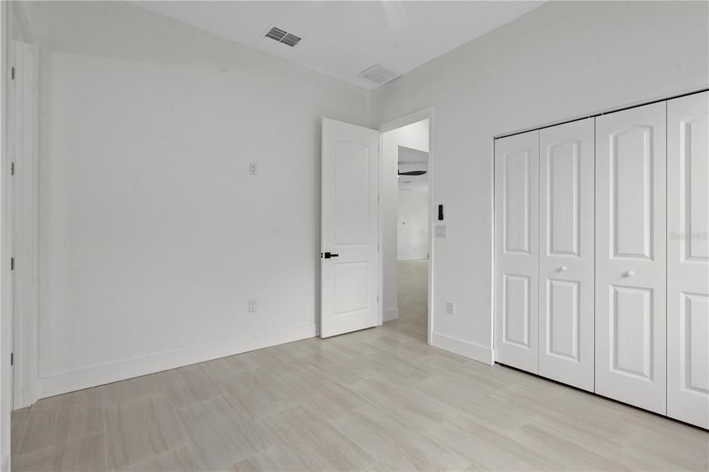 En Venta: $939,900 (4 camas, 3 baños, 3423 Pies cuadrados)
