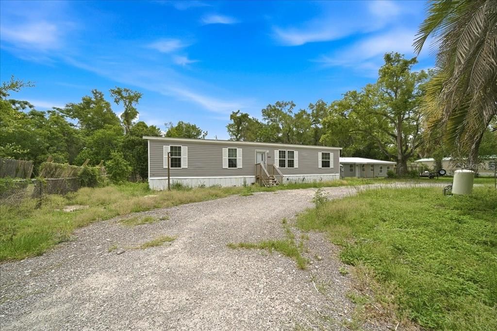 For Sale: $260,000 (4 beds, 2 baths, 1568 Square Feet)
