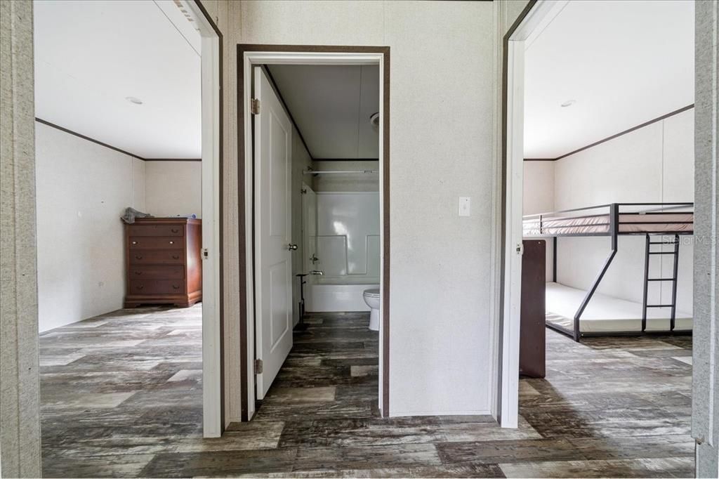For Sale: $260,000 (4 beds, 2 baths, 1568 Square Feet)