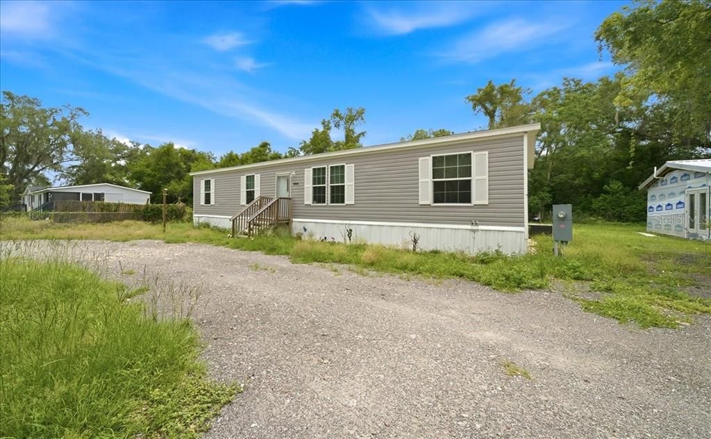 For Sale: $260,000 (4 beds, 2 baths, 1568 Square Feet)