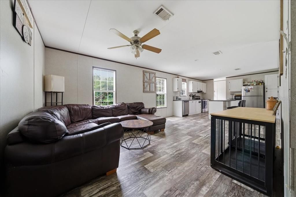 For Sale: $260,000 (4 beds, 2 baths, 1568 Square Feet)