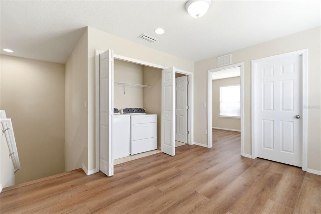 For Rent: $2,400 (3 beds, 2 baths, 1880 Square Feet)