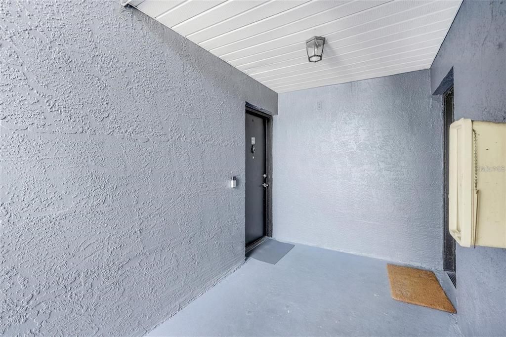 For Sale: $190,000 (2 beds, 2 baths, 1006 Square Feet)