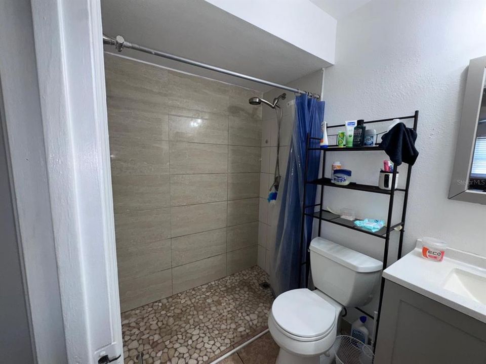 For Sale: $190,000 (2 beds, 2 baths, 1006 Square Feet)