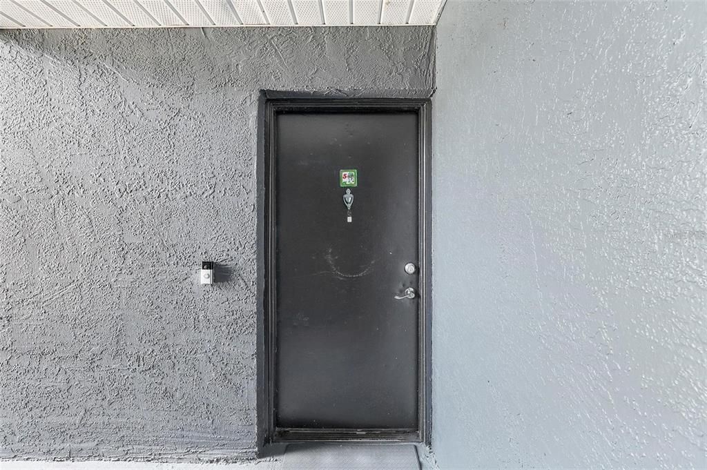 For Sale: $190,000 (2 beds, 2 baths, 1006 Square Feet)