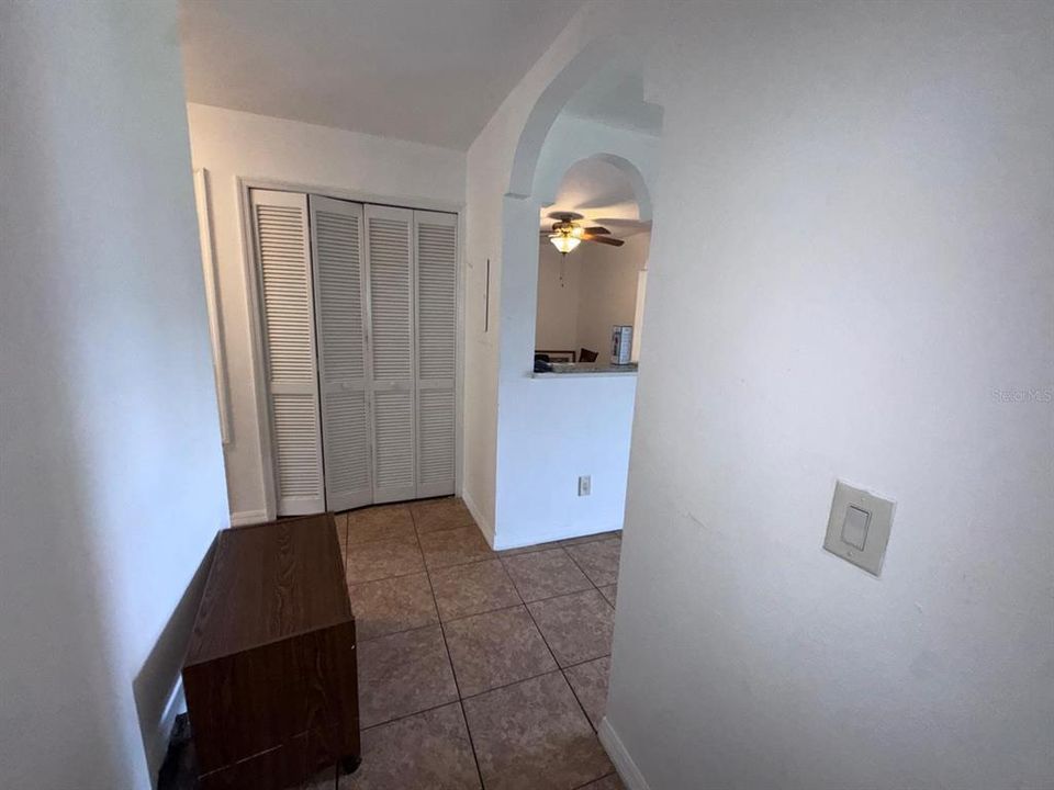 For Sale: $190,000 (2 beds, 2 baths, 1006 Square Feet)